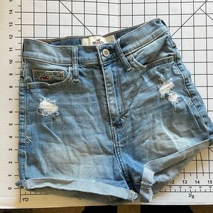 Super high waisted Hollister shorts